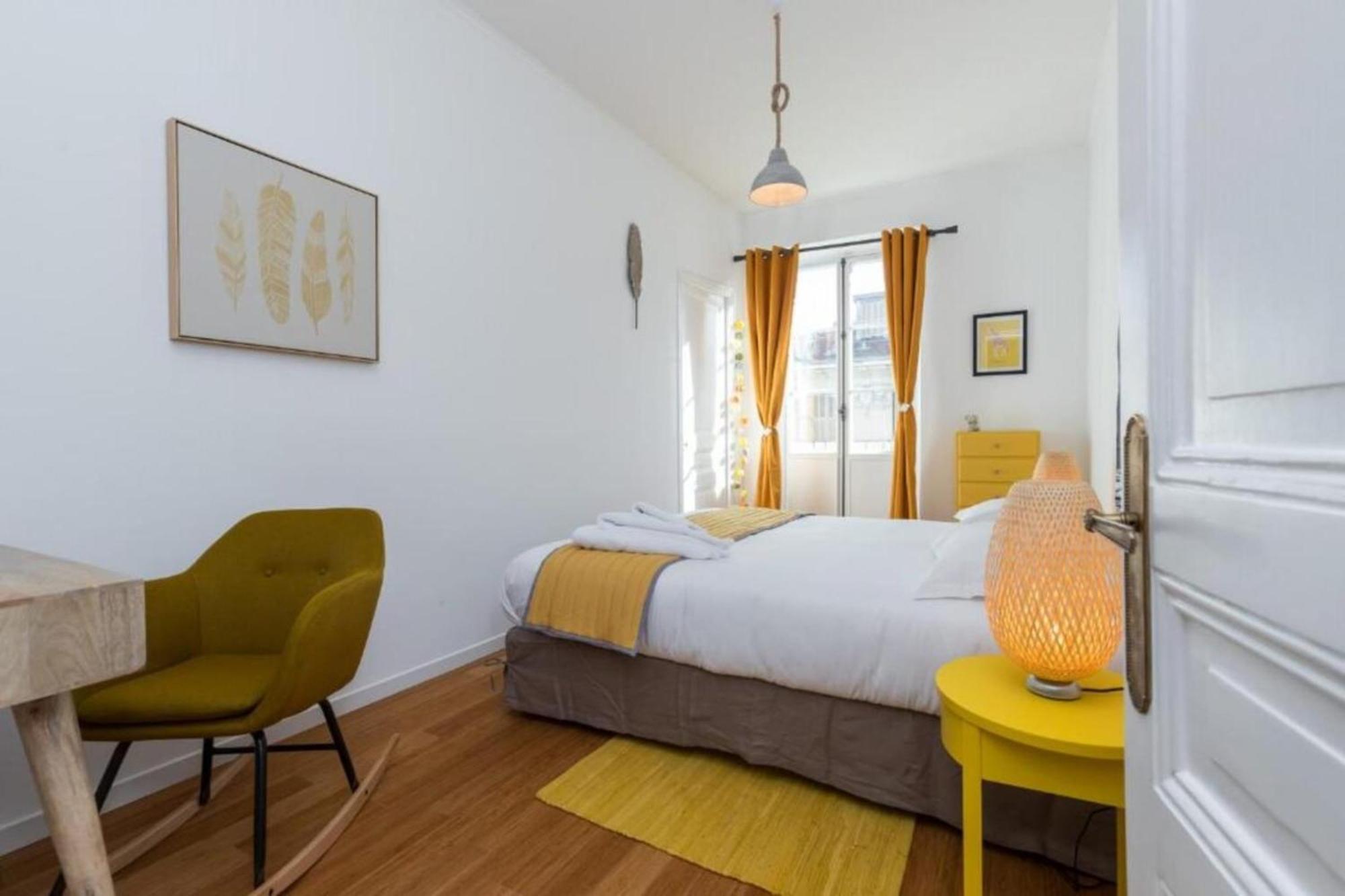 Gioffredo 14 - Spacious With Balcony *