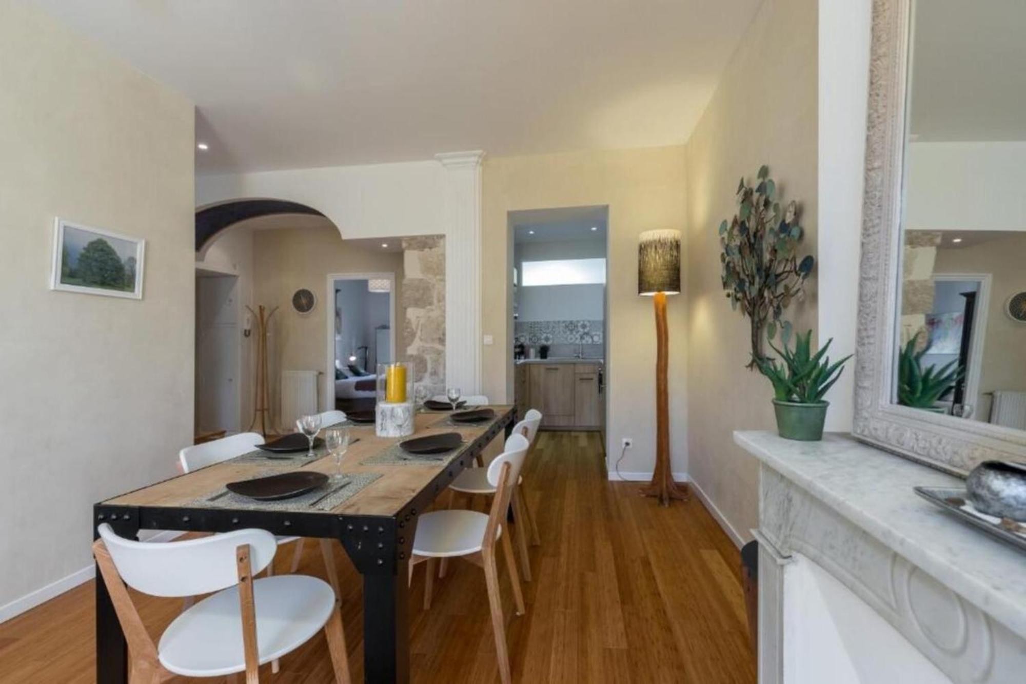 Gioffredo 14 - Spacious With Balcony Apartment Nizza