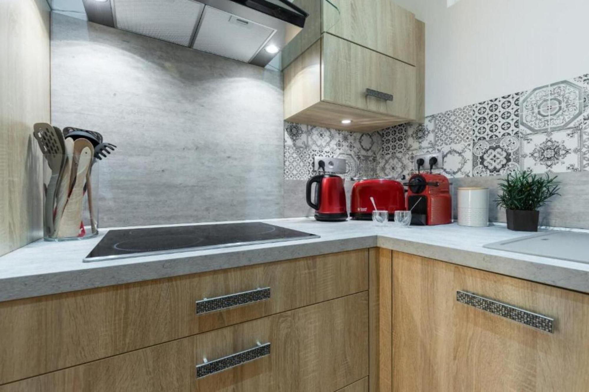 Gioffredo 14 - Spacious With Balcony Apartment *